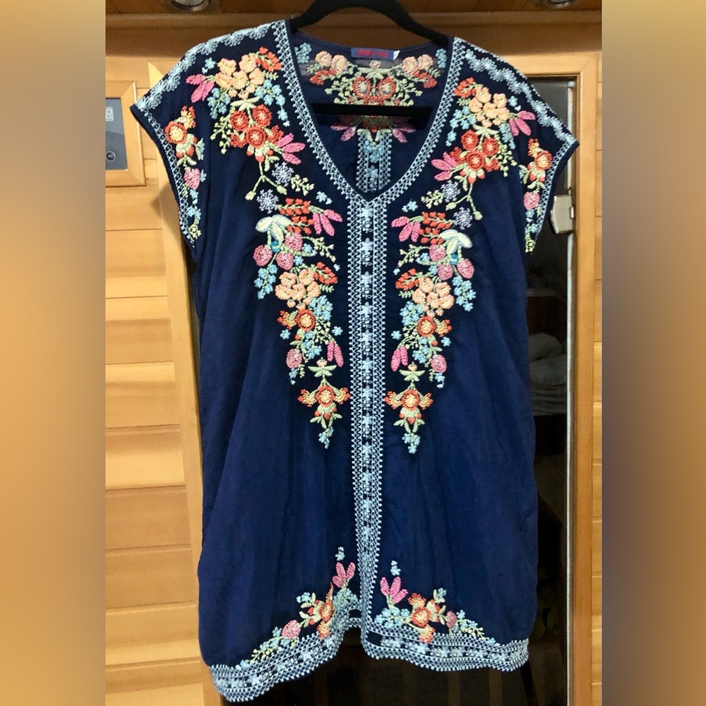 Johnny Was Blue Linen Embellished Cap Sleeve Blouse  NWOT